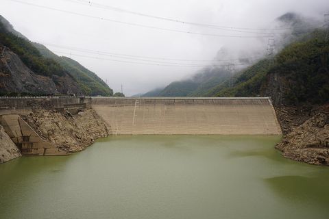 浙江天荒坪抽水蓄能电站下水库大坝